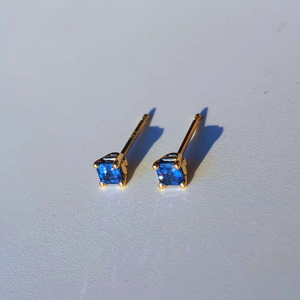 Celestial Blue Asscher Sapphire Stud Earrings, 14 karat yellow gold, 0.32 CTW